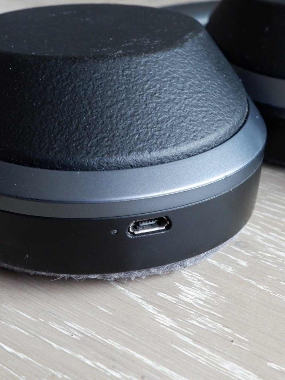 Sony WH-1000XM2 Headphones Noise-Cancelling Working Order - Picture 9 of 9